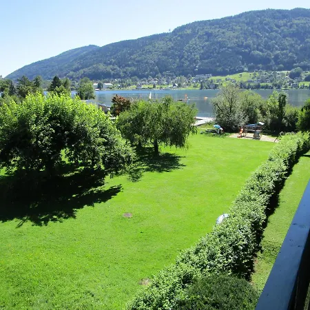 Seeblick Appartement Beatrix Direkt Am Ossiacher See Haus Erzherzog Johann Bodensdorf